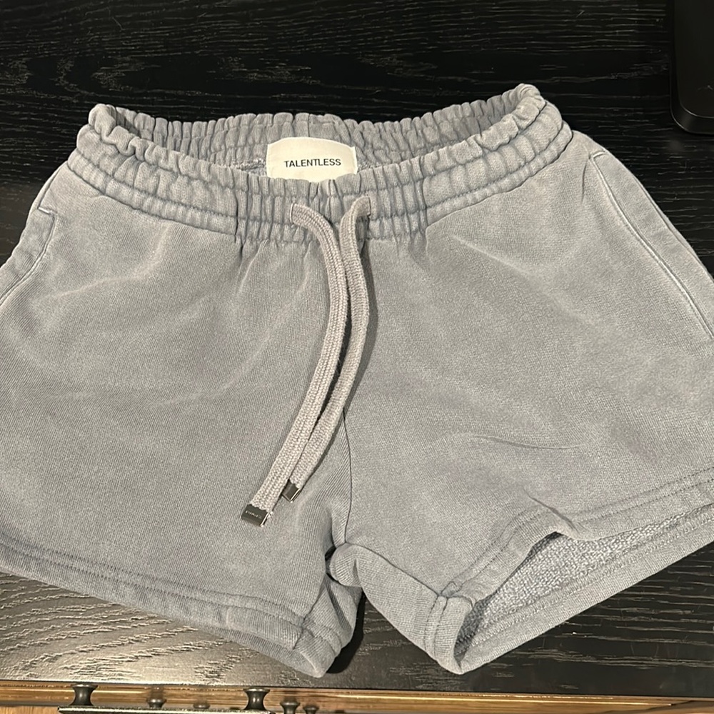 TalenteLess Women's Gray Cozy Drawstring Shorts
